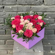Цветочная композиция из Розы в коробке в Михайловском Республика Северная Осетия - Алания