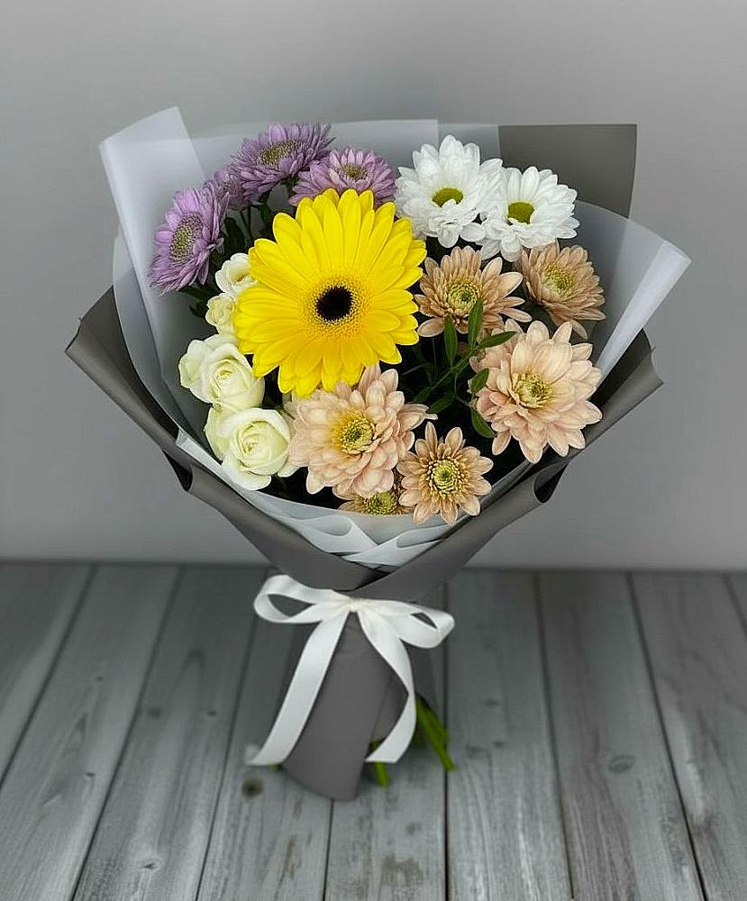 Букет цветов из: Розы, Герберы и Хризантемы в Михайловском Республика Северная Осетия - Алания