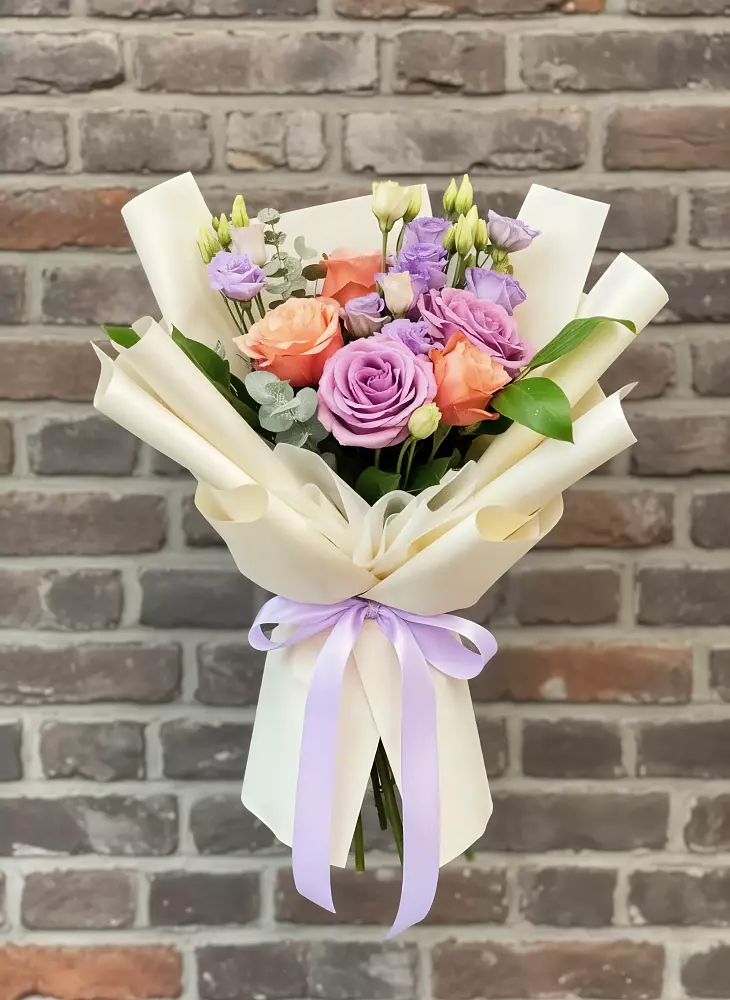 Букет цветов из: Лизиантусы и Розы в Михайловском Республика Северная Осетия - Алания