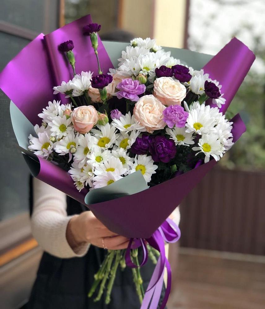 Букет цветов из: Хризантемы, Гвоздики и Розы в Михайловском Республика Северная Осетия - Алания