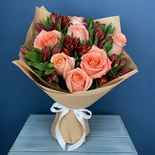 Букет цветов из:  Розы и Альстромерии в Михайловском Республика Северная Осетия - Алания