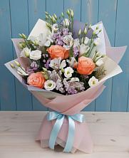 Букет цветов из:  Лизиантусы, Розы, Альстромерии и Гипсофила в Михайловском Республика Северная Осетия - Алания