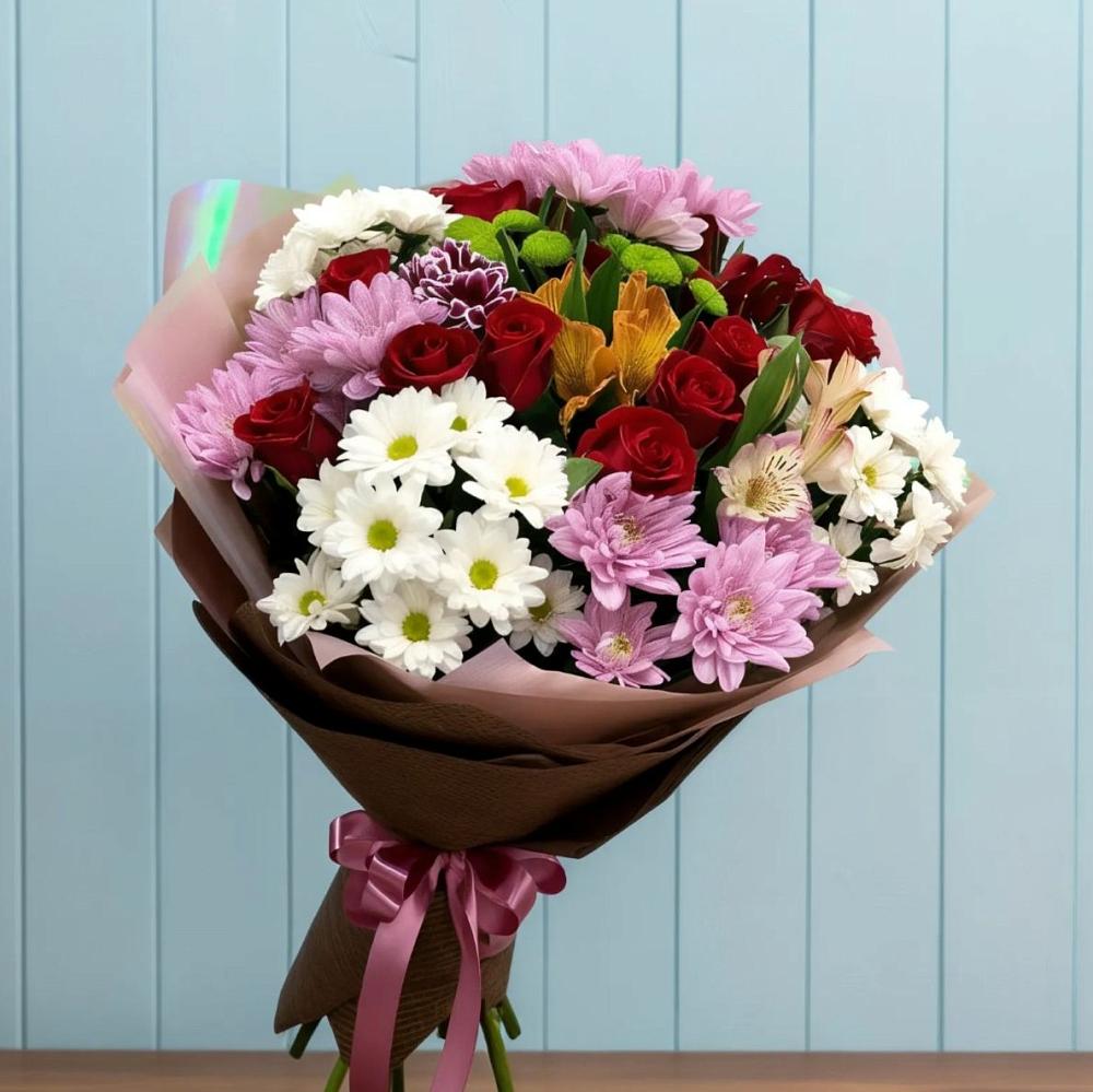 Букет цветов из: Розы, Хризантемы и Альстромерии в Михайловском Республика Северная Осетия - Алания