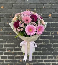 Букет цветов из:  Герберы и Хризантемы в Михайловском Республика Северная Осетия - Алания
