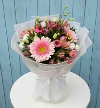 Букет цветов из:  Герберы, Альстромерии и Лизиантусы #REPLACE_PRED# Михайловском Республика Северная Осетия - Алания