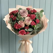 Букет цветов из:  Гвоздики и Розы в Михайловском Республика Северная Осетия - Алания