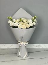 Букет цветов из:  Розы и Лизиантусы в Михайловском Республика Северная Осетия - Алания